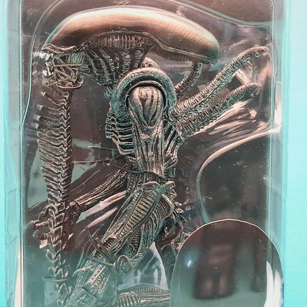 7" Scale Action Figures - Warrior Alien