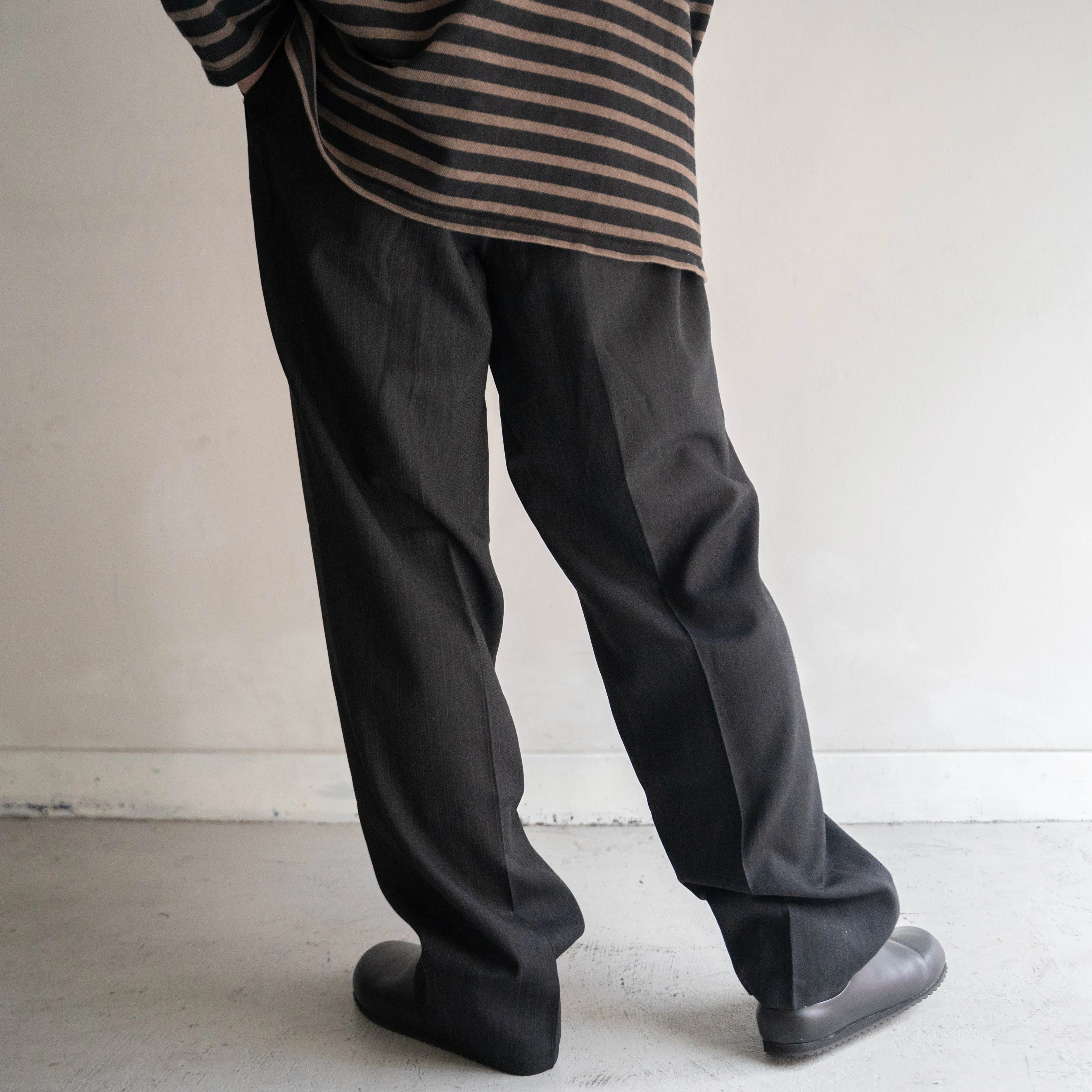 around 1980s Japan vintage black base stripe wool two tuck slacks