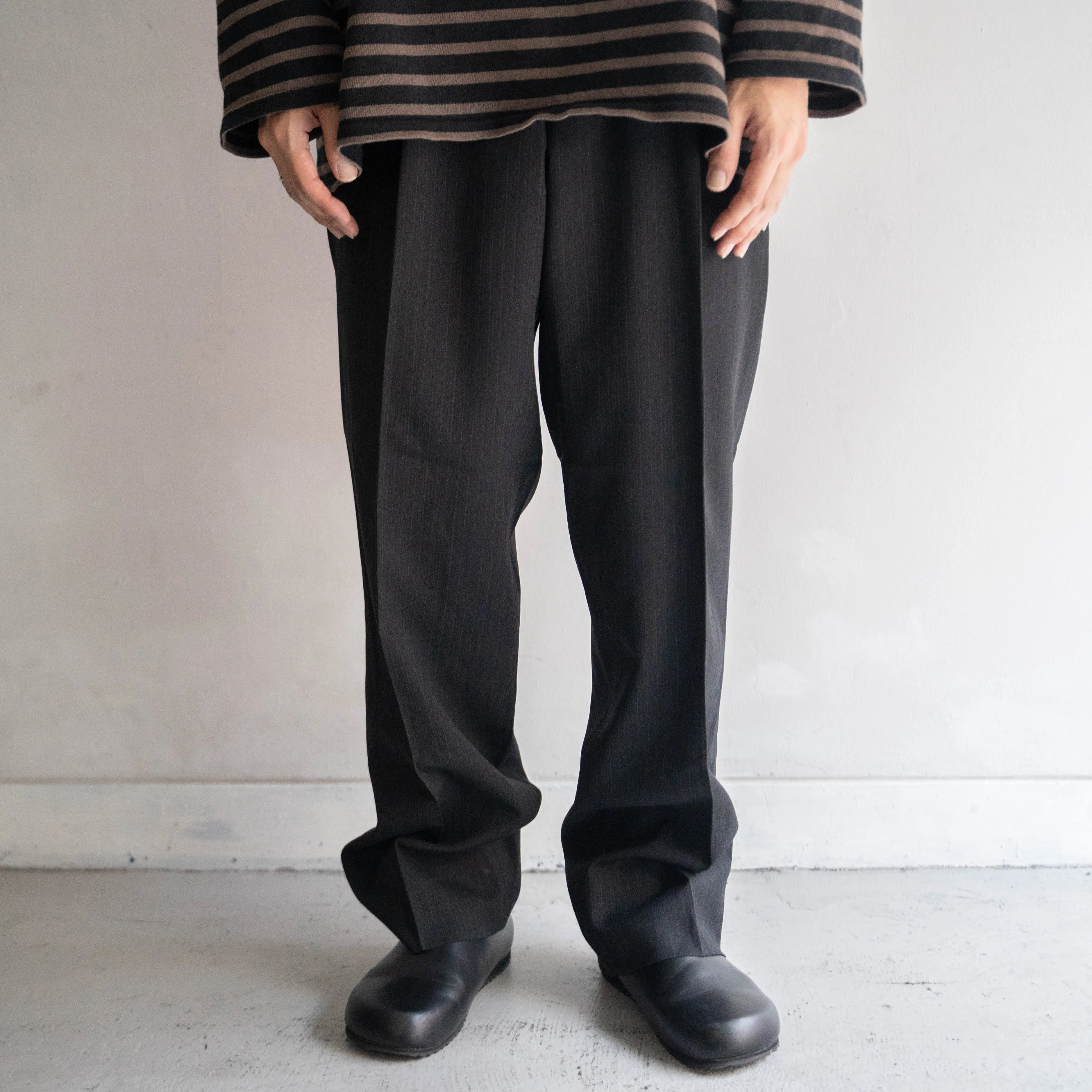 around 1980s Japan vintage black base stripe wool two tuck slacks