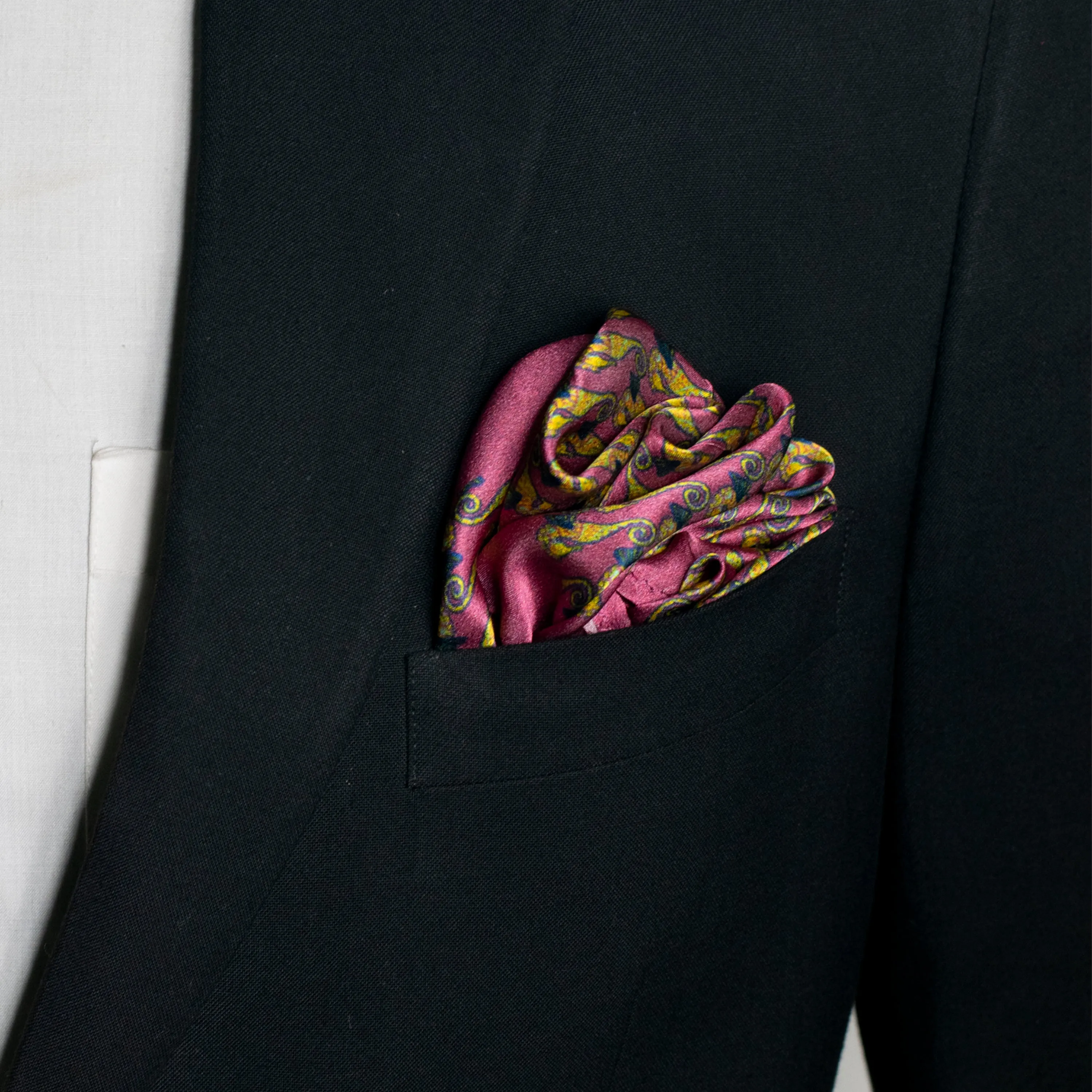 Chokore Pink Seahorse Pocket Square - Wildlife Range