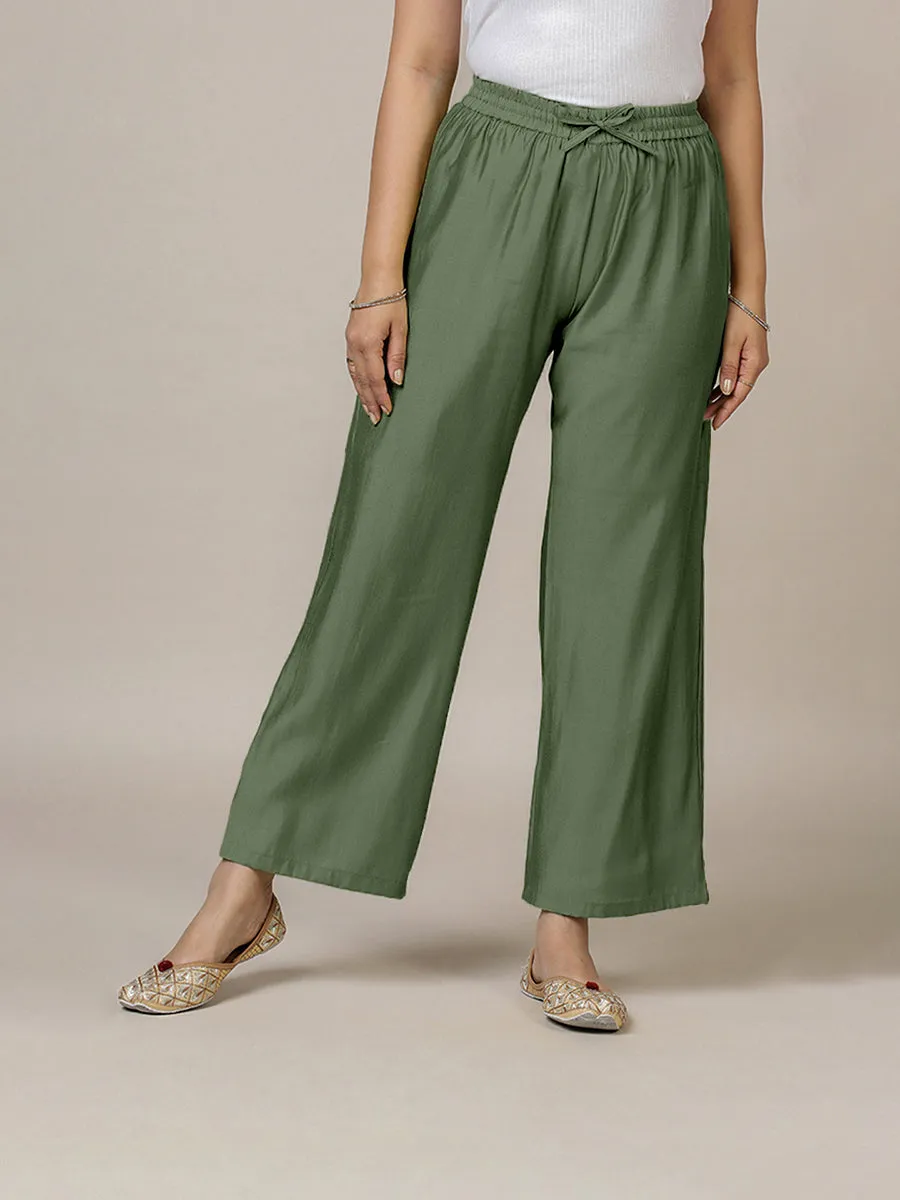 Fiza x Rozaana | Straight Pant in Hunter Green