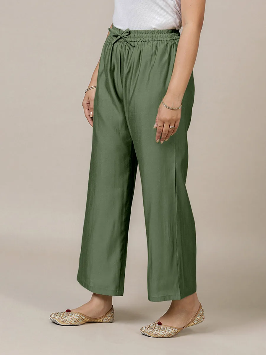 Fiza x Rozaana | Straight Pant in Hunter Green