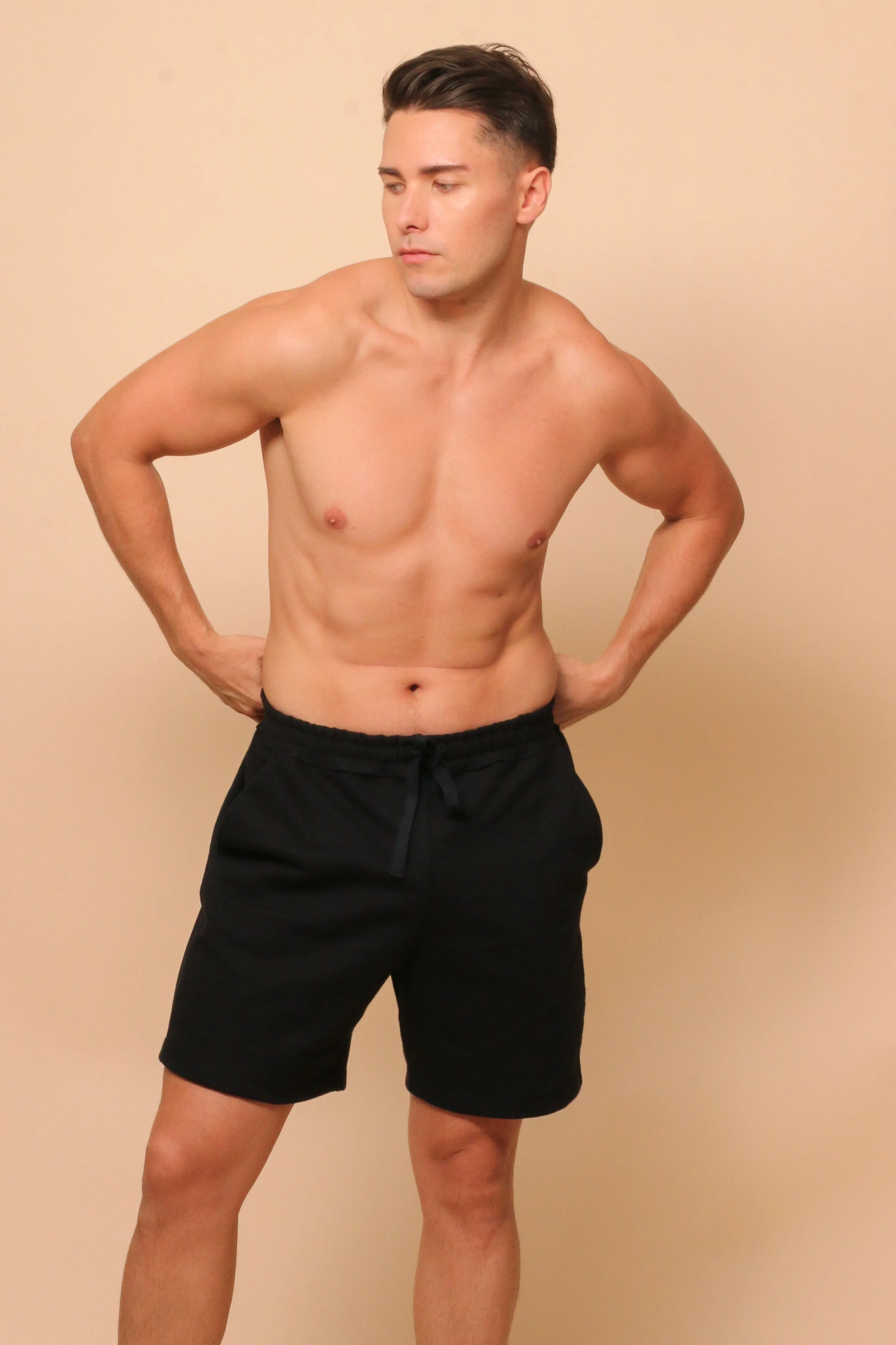 Men's Allergy-Free Straight-Leg Elasticized Shorts with Drawstrings