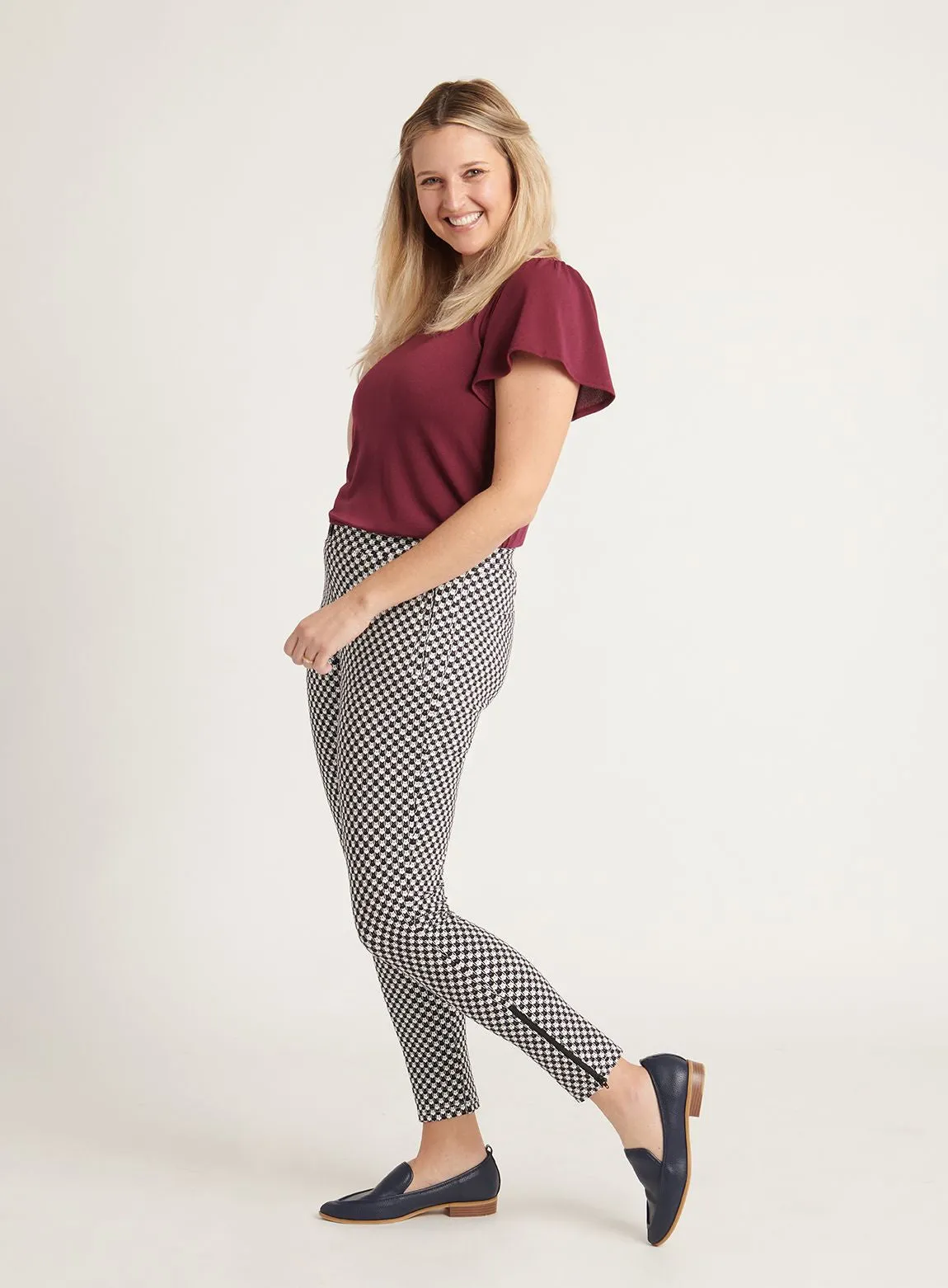 Skinny-Leg | Pencil Dress Pant Yoga Pants (Catstooth)