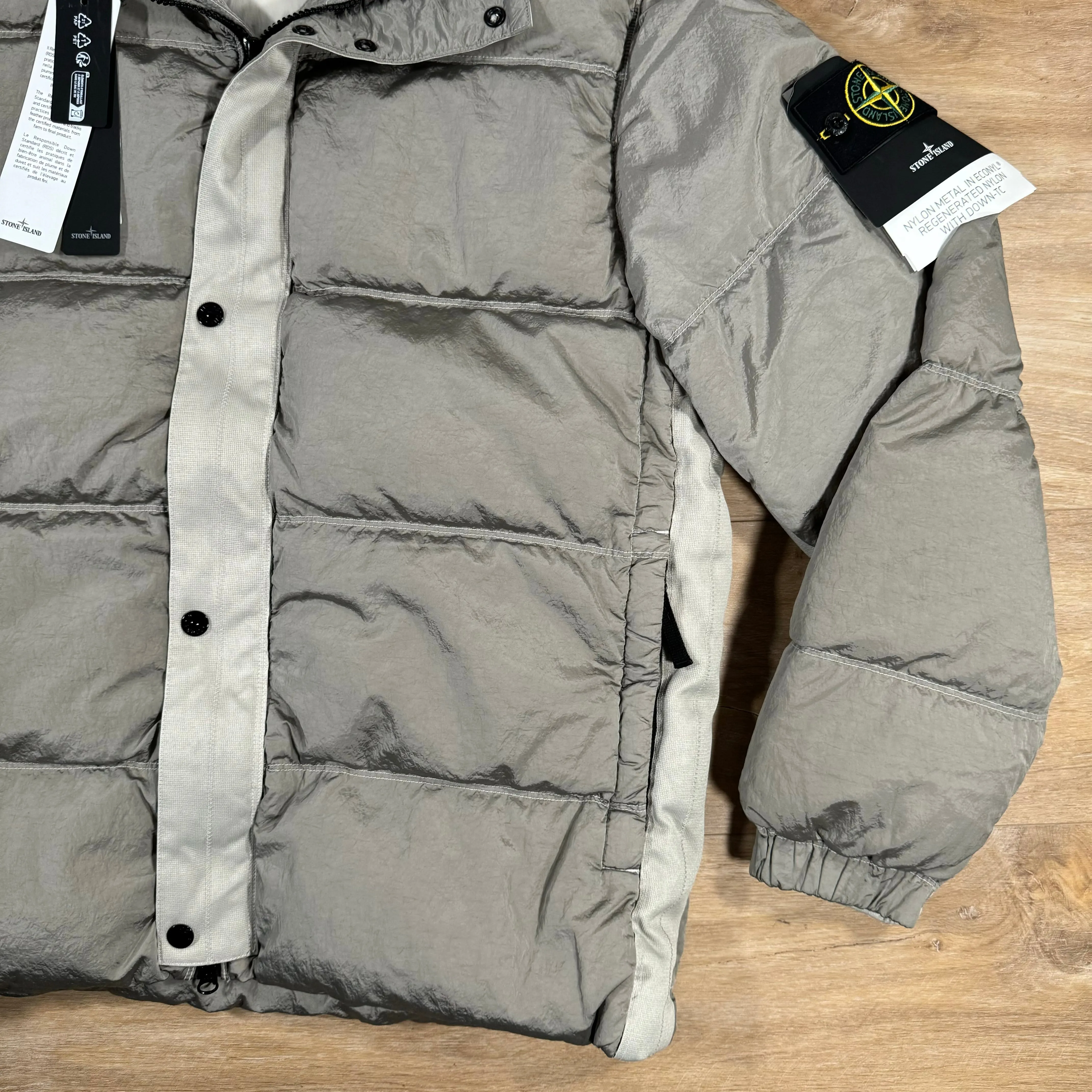 Stone Island Nylon Metal Down Jacket in Plaster