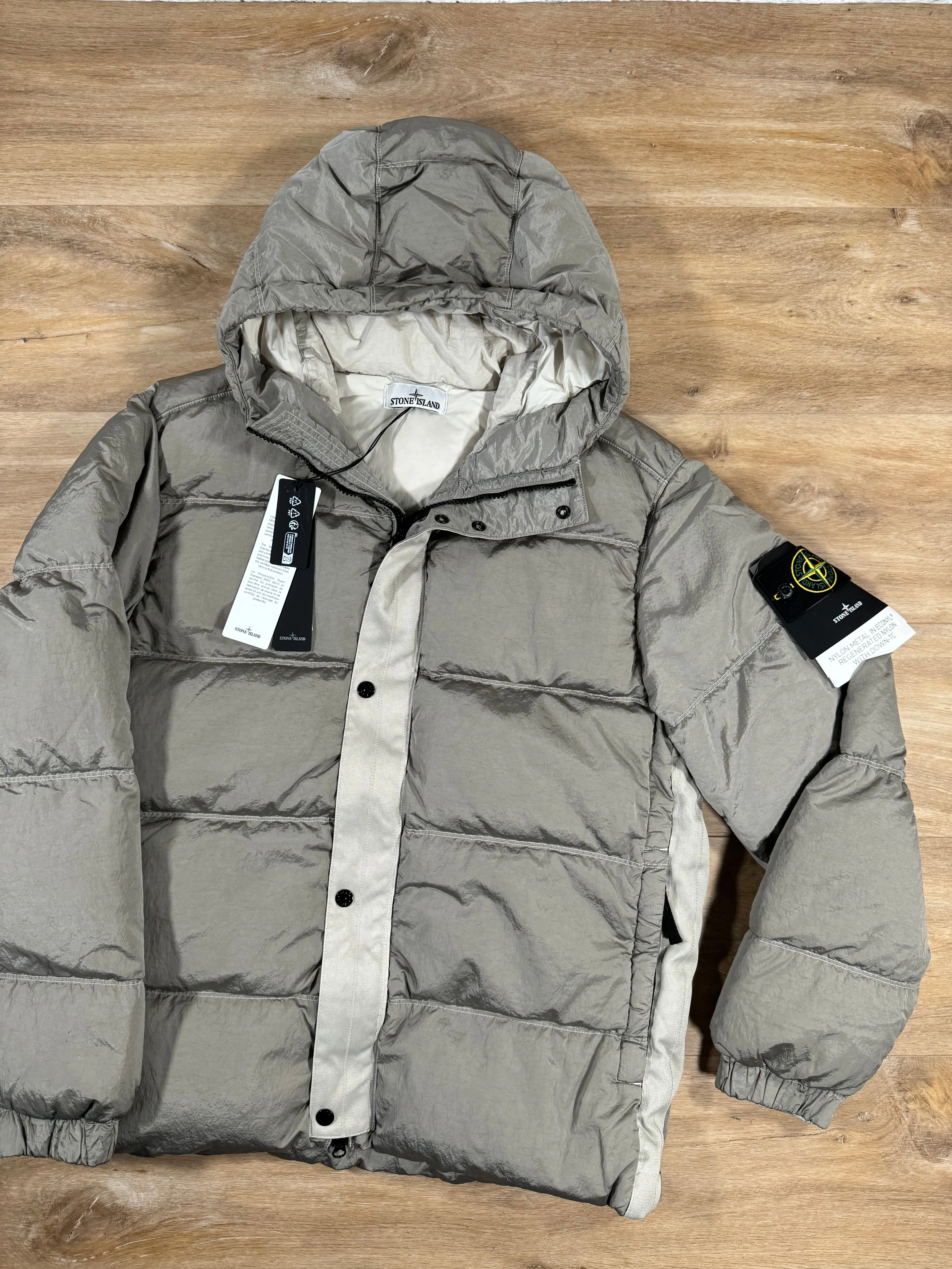 Stone Island Nylon Metal Down Jacket in Plaster