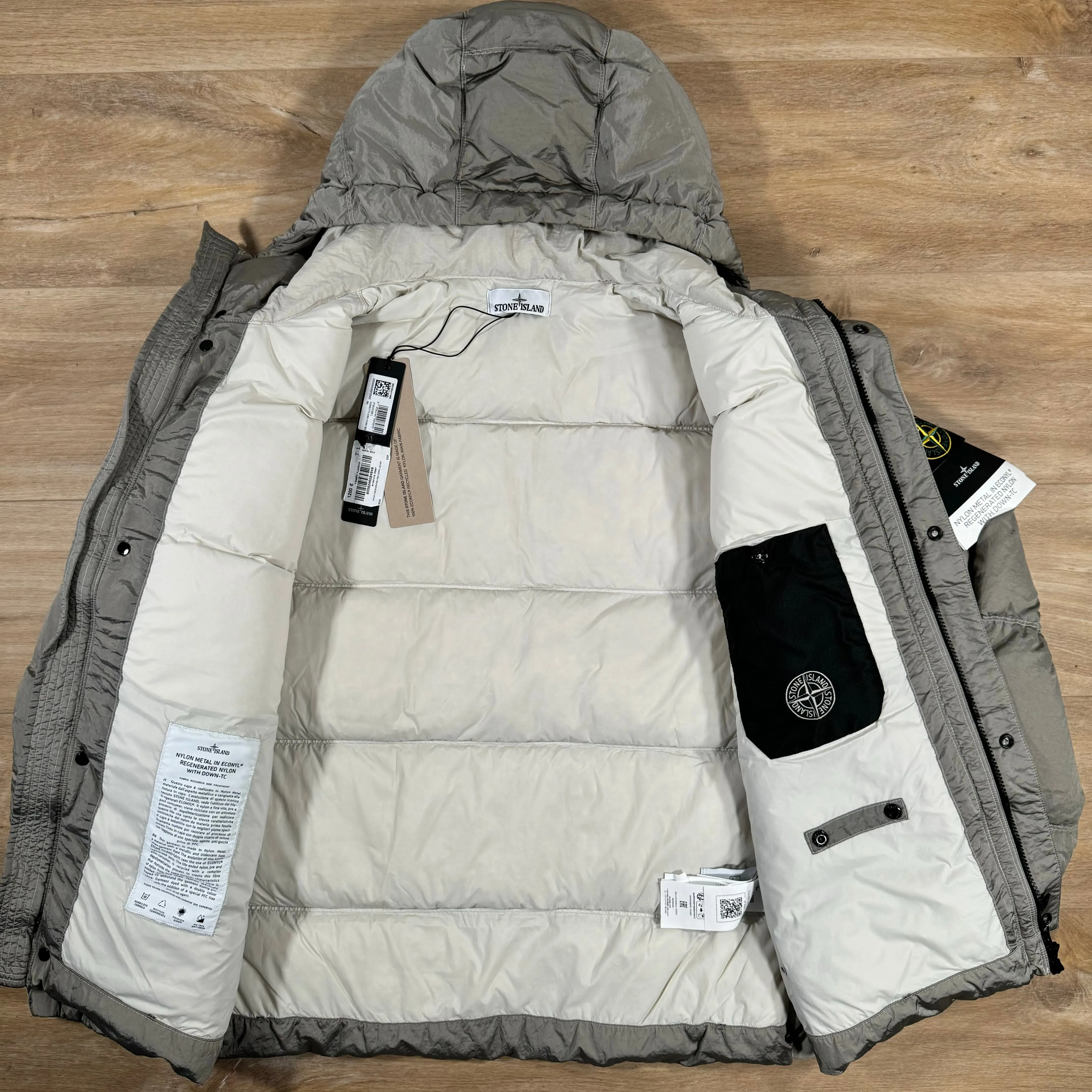 Stone Island Nylon Metal Down Jacket in Plaster